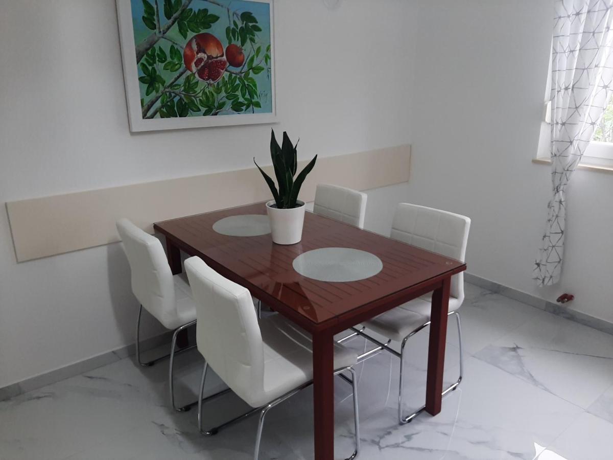 Guest House No 13 موستار المظهر الخارجي الصورة